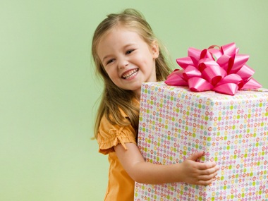 Радуем детей в день рождения – лучшие идеи для идеальных подарков!