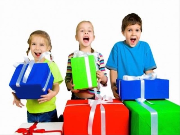 Самые лучшие подарки для детей – вещи, которые сделают праздник незабываемым!